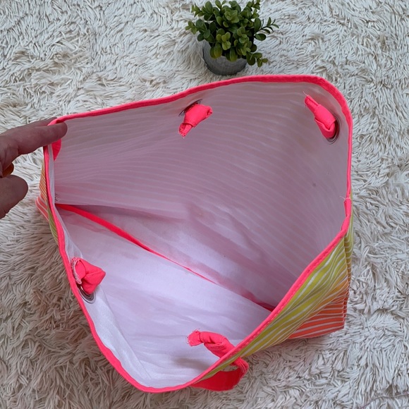 🎉HP🎉 Victoria’s Secret Tote NWOT 💗 Pink & Yellow - Picture 10 of 10